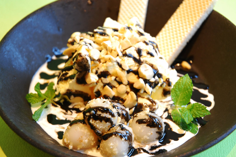 menu_dessert_kurogomaaice.jpg